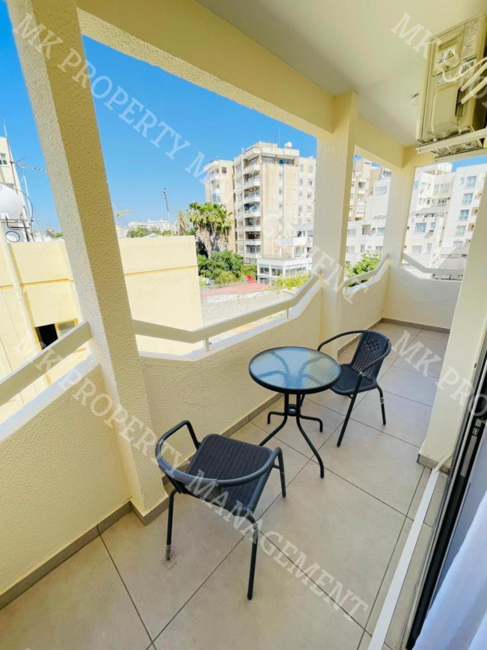 Milos City Center Apts No.34 Lárnaka Eksteriør bilde